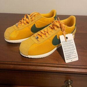 Size 10.5 - Nike Cortez Yellow Ochre Gorge Green W